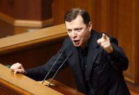 Боевой гомосек и по совместительству депутат Ляшко пообещал лично расстрелять десять судей и прокуроров