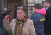 «Жиды Параши судят патриотов» — мать свободовца устроила скандал под ГПУ