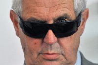 Президент Чехии рассказал, сколько ему платит Путин