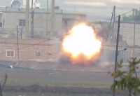 Курьезы войны: В Сирии встретились ракета и броневик из США