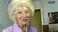 Жители Омска скинулись на квартиру для 80-летней фотомодели, страдающей от сына-тирана