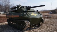 Россия будет продвигать на мировой рынок боевого робота "Уран-9"
