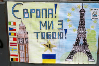 Ганьба: мировую премьеру «Шерлока» расовые евроукры украдкой зырили по «варварскому» ТВ