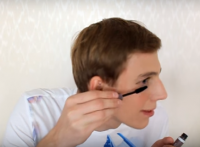 Бандеровец, осквернивший памятник Ленину в Донецке, оказался жалким педиком