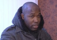 Студента из Конго, ехавшего на учебу в ЛНР, избили и отобрали паспорт на украинском блокпосту