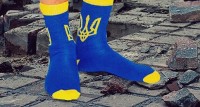 Украинским борцам с коррупцией за счет бюджета закупили носки по 373 грн за пару