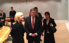 Премьер Баварии заставил Порошенко дожидаться встречи в коридоре