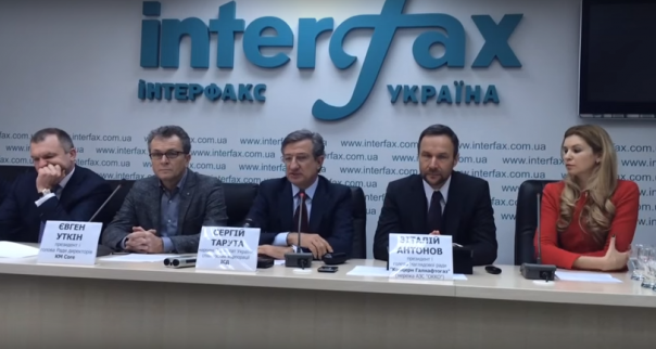 Украинские олигархи пообещали честно платить налоги