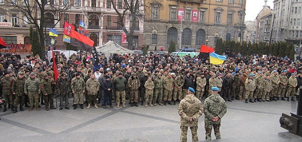 Во Львове анонсируют поход на Киев — расстреливать Порошенко и Верховную Раду