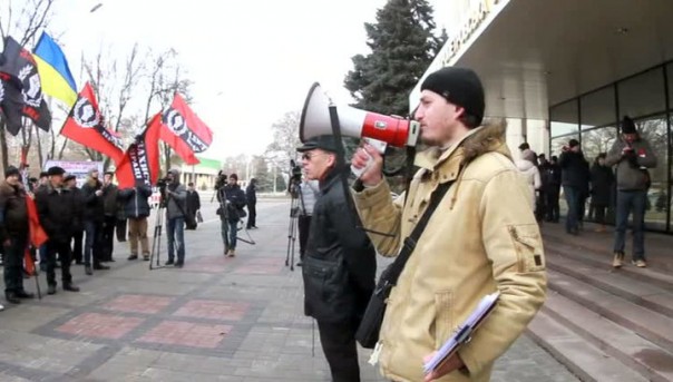 В Днепропетровске работники "Южмаша" вышли на митинг