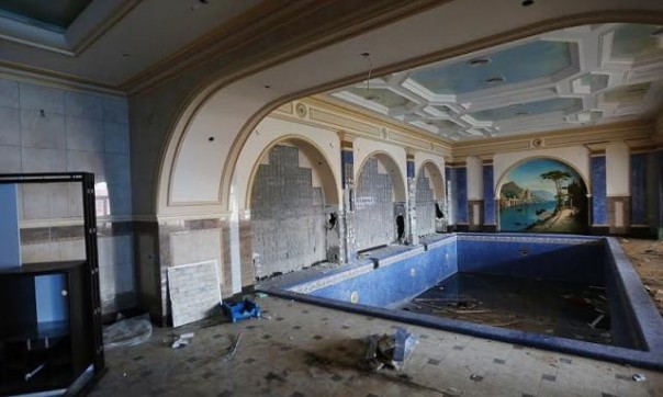 Британские СМИ об украинских революционерах: «Они украли даже плитку в ванной»