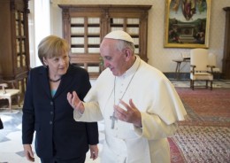 Меркель разозлило сравнение папой римским Европы с неплодовитой женщиной