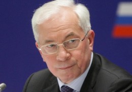 Азаров: В ближайшее время власть на Украине поменяется