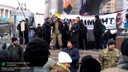 Раскол «третьего Майдана»: революция замерла в ожидании вече