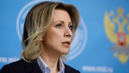 Захарова: США пытаются сдерживать не только Россию, но и ЕС