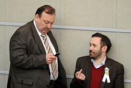 На наших глазах появились и матереют предатели Родины. Лимонов о Пономареве.