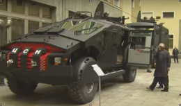 Александр Бортников показал Владимиру Путину новые броневики для спецназа ФСБ