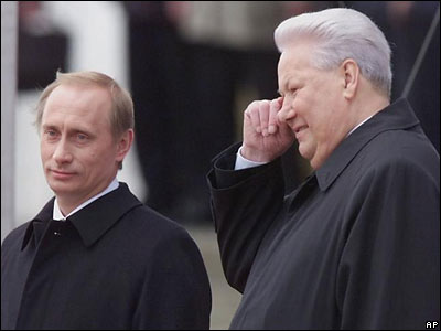 «Бабский батальон» исполнил стих о пьяном Ельцине и спасителе Путине