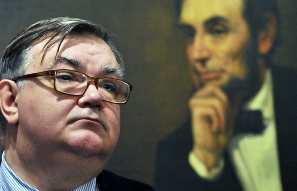 Догавкался падла: Уволен директор Госархива Сергей Мироненко