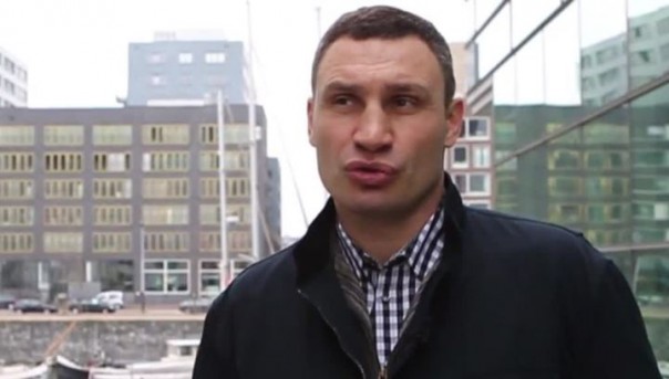 Кличко послали в Амстердам агитировать за Украину