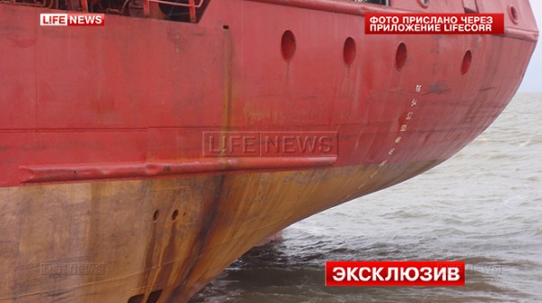 Строители не могут начать ремонт повреждённой опоры моста в Крым