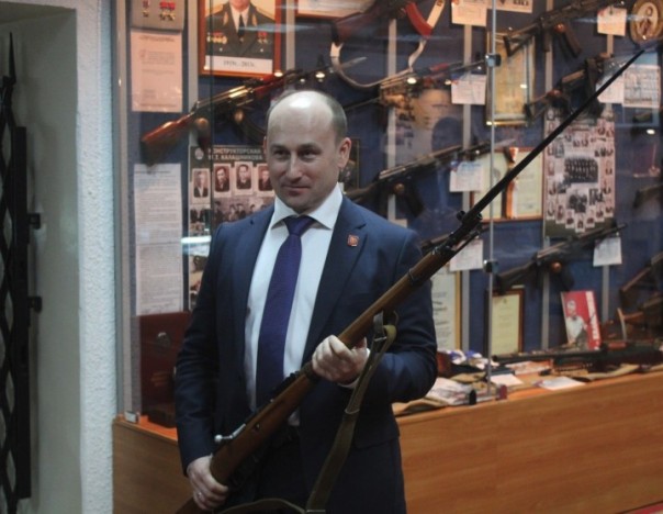 Встреча Николая Старикова с читателями в Ижевске