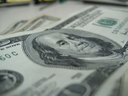 Украина не получит денег от МВФ, пока не погасит долг перед Россией