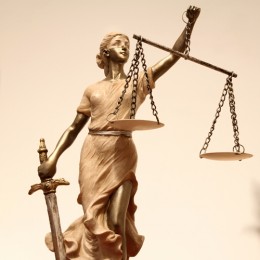 Казнить, нельзя помиловать или наоборот?