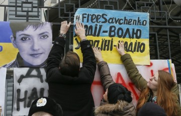 Захарова: Россия не принимает претензии по Савченко в контексте минских соглашений