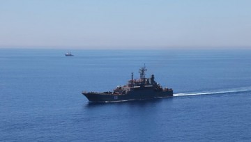 Евродепутаты выразили недовольство заходами российского флота в Сеуту