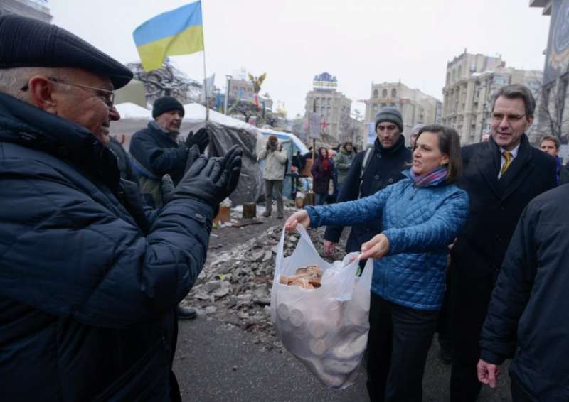 Порошенко взбунтовался или Почему политическая карьера Нуланд поставлена под удар. Ростислав Ищенко
