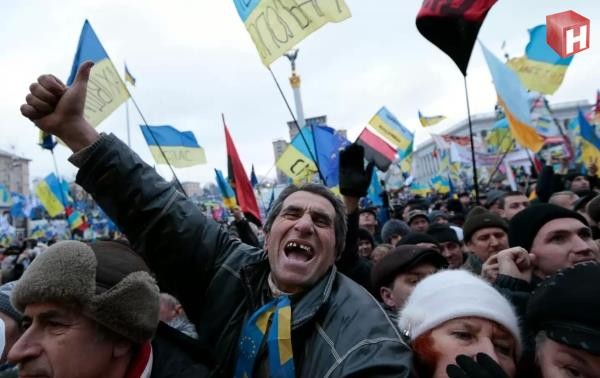 Еволюція Української мови Еволюція Української мови