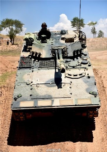 ZBD-04А - Курганец по-китайски - одна из лучших БМП в мире ZBD-04А - Курганец по-китайски - одна из лучших БМП в мире