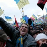 Украинцы хотят вместо Порошенко Микки Мауса и требуют «Дедовщину»