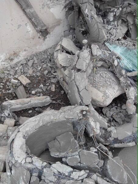 «Агент Кремля» в Ровно цинично врезался в стелу «небесной сотни» и разрушил её «Агент Кремля» в Ровно цинично врезался в стелу «небесной сотни» и разрушил её