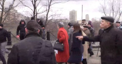 В Киеве сожгли квартиру организатора крестных ходов за единство с Москвой В Киеве сожгли квартиру организатора крестных ходов за единство с Москвой