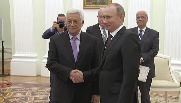 Путин и Аббас обсудили ближневосточное урегулирование