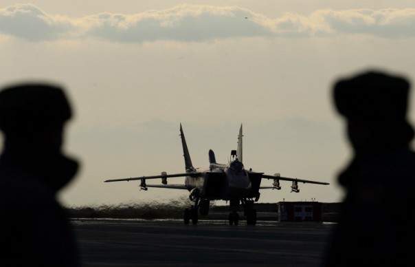 Звено МиГ-31 или Су-34 разместят на аэродроме в Арктике Звено МиГ-31 или Су-34 разместят на аэродроме в Арктике