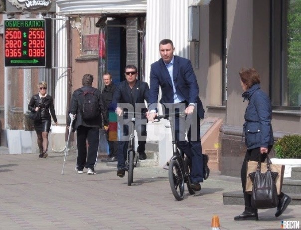 BMX-сера Кличко накаутировал бордюр BMX-сера Кличко накаутировал бордюр