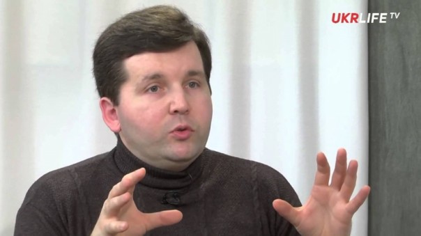 Киевский политолог, уличивший украинских олигархов в сговоре и призывавший к мирному урегулированию на Донбассе, выпал из окна Киевский политолог, уличивший украинских олигархов в сговоре и призывавший к мирному урегулированию на Донбассе, выпал из окна