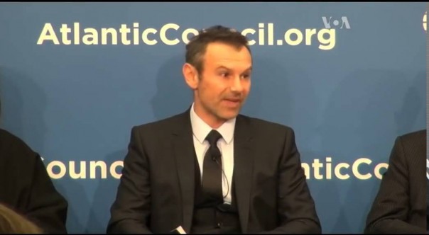 Попса идет во власть. Политики киборги