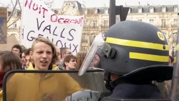 Полиция Парижа вытеснила с площади участников акции "Ночь на ногах"