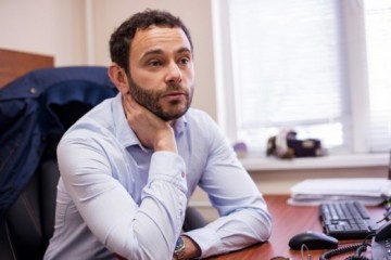 Украинский журналист рассказал как Гонтарева помогла оплатить долги соратников Януковича на 160 млн евро