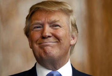 Сюрреализм: В США запретили продавать шарфы от дизайнерской фирмы дочери Трампа — они пожароопасные, могут загореться