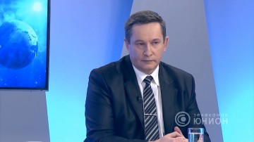 Председатель Верховного Суда ДНР Эдуард Якубовский в программе «Тема». 06.04.2016, «Тема»телеканал "ЮНИОН" ДНР