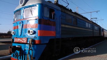 Железная дорога в Ясиноватой работает! 07.04.2016, «Панорама».телеканал "ЮНИОН" ДНР