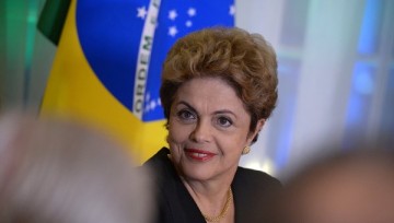 Парламентская комиссия Бразилии проголосовала за импичмент Роуссефф