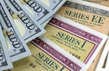 Долговые расписки нынче не в цене