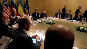 Переговоры в Женеве по Сирии срывают извне