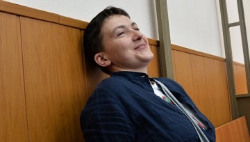 Кремль прокомментировал идею Порошенко отправить самолет за Савченко